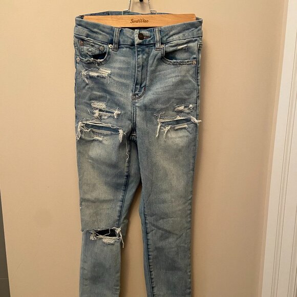 American Eagle Distressed Skinny Jeans - Picture 1 of 3